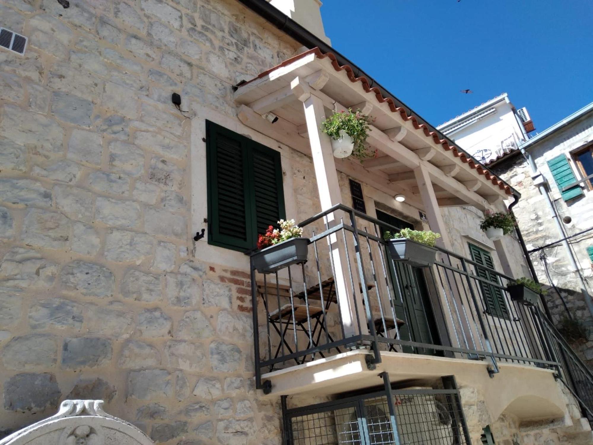 Apartman Perfectly Located Cherry Stone House Split