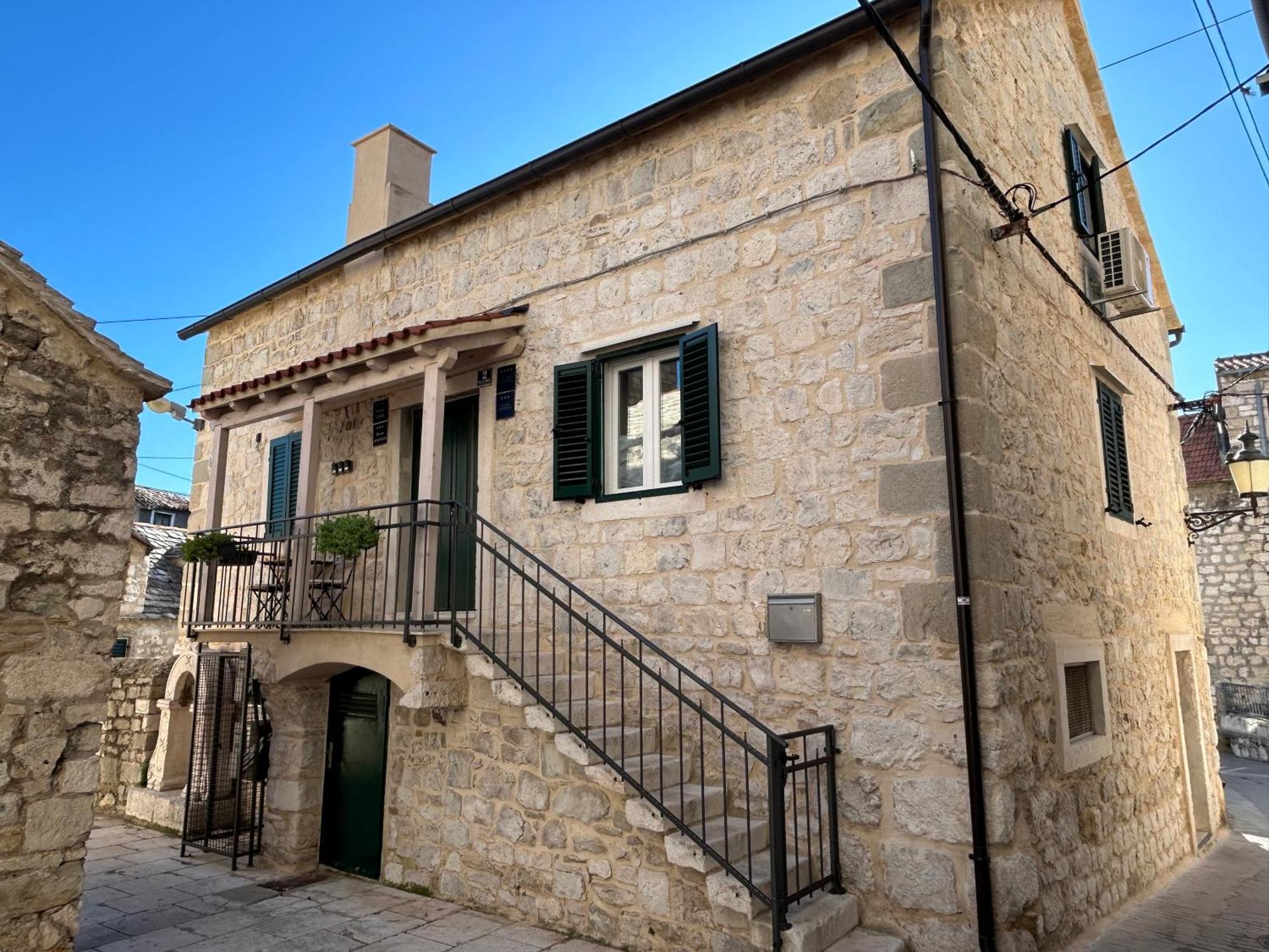 Perfectly Located Cherry Stone House Apartman *