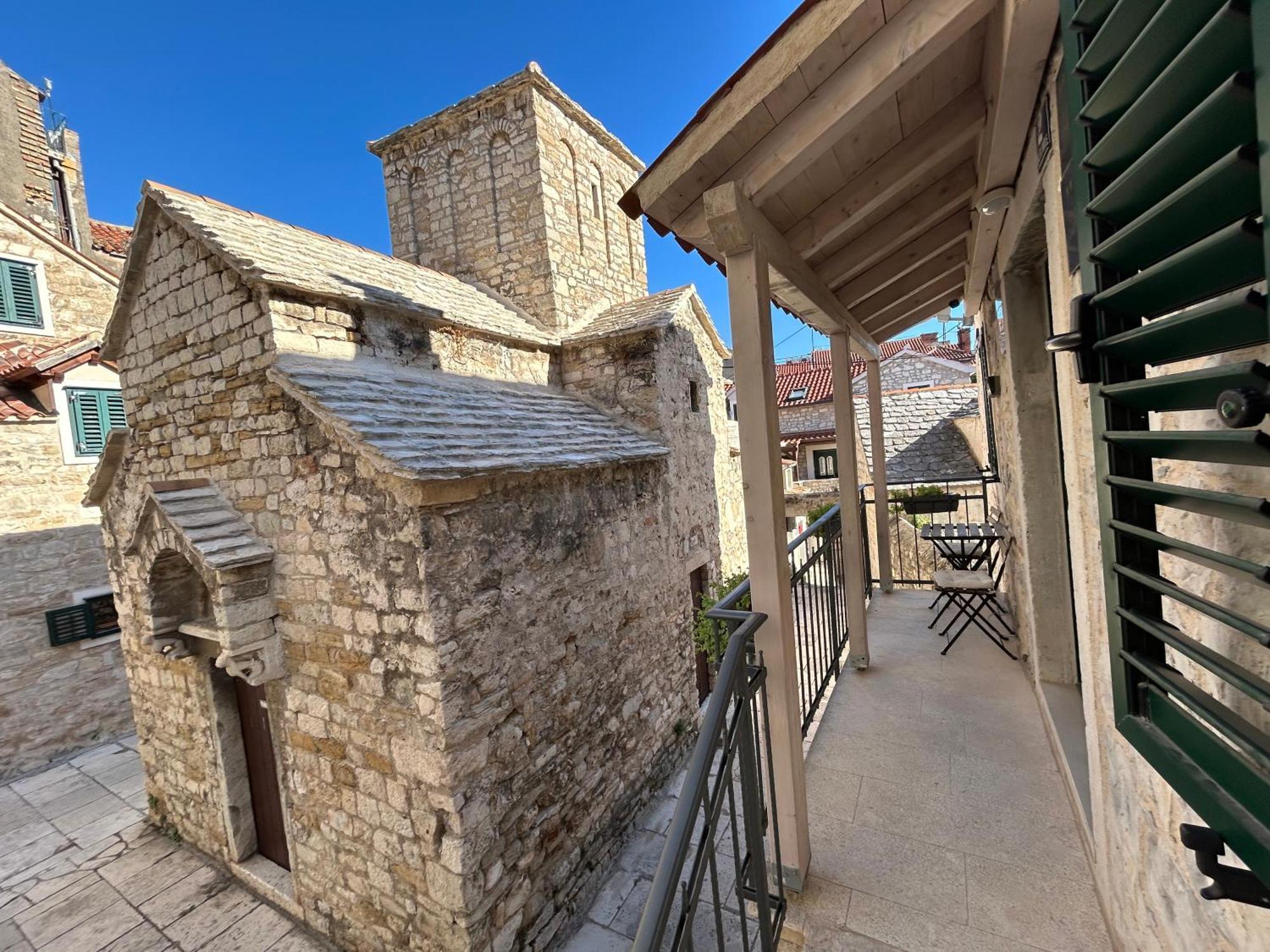 Perfectly Located Cherry Stone House Apartman